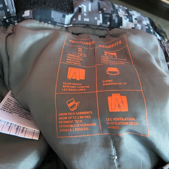 Snowboarding pants - Picture 2 of 5